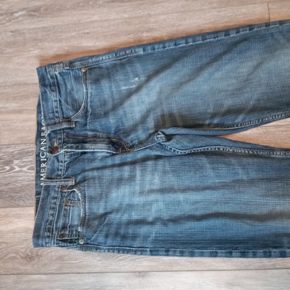 AMERICAN EAGLE RELAXED, DISTRESSED BOTTOM, BLUE JEANS ๐ - Picture 2 of 16